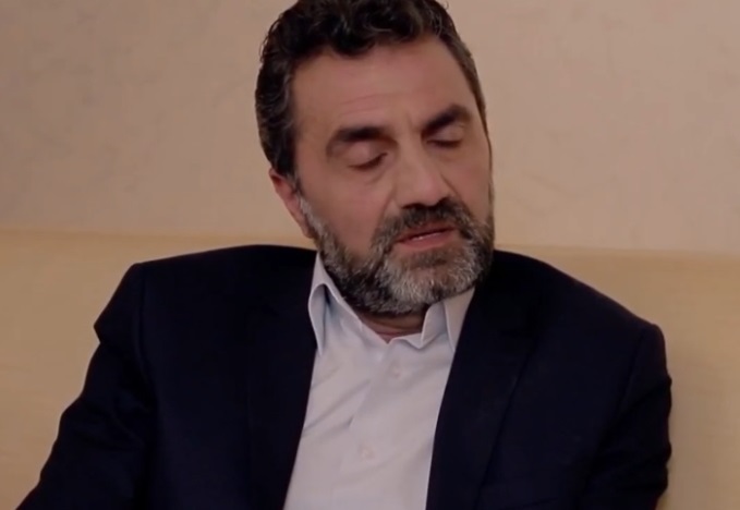 Qez Het U Aranc Qez - Episode 79